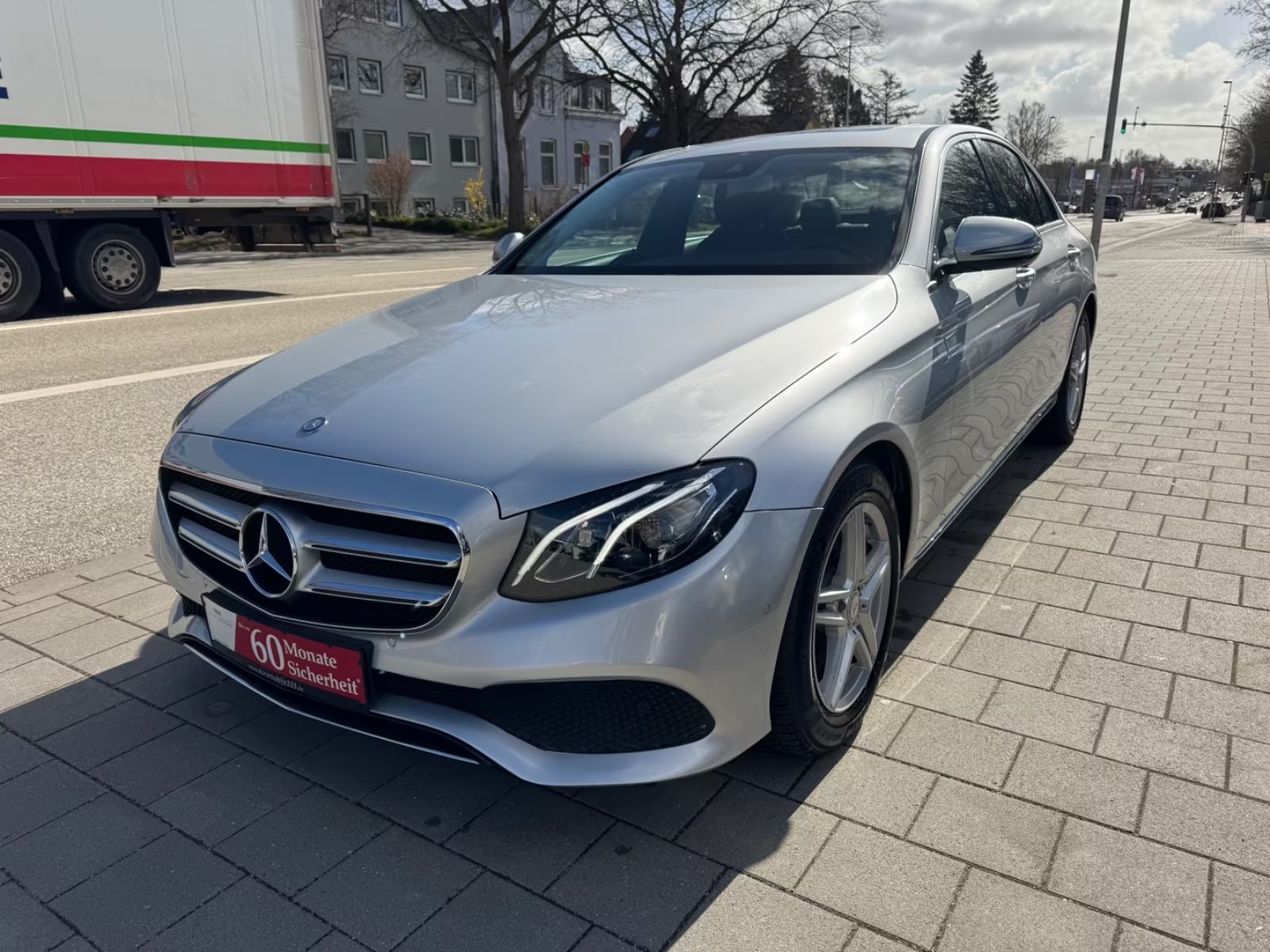 Mercedes-Benz E 220 – Bild 3