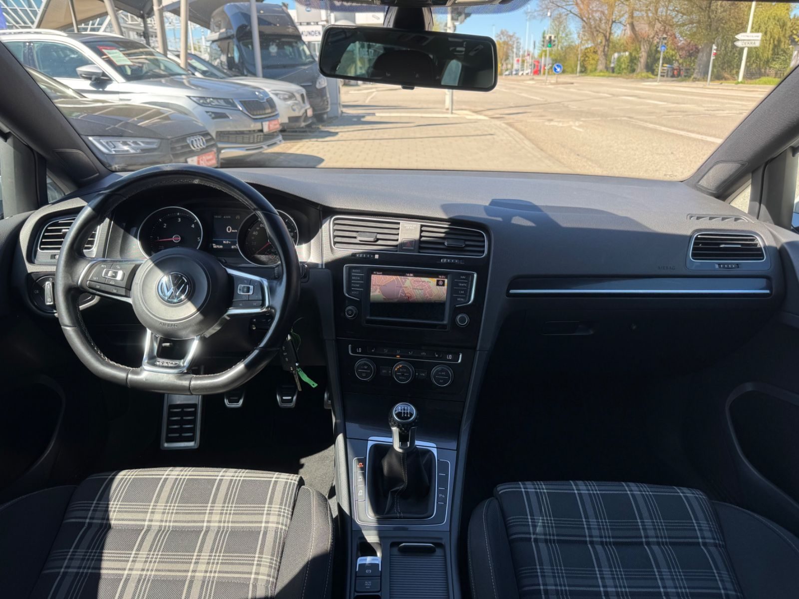 Volkswagen Golf – Bild 13