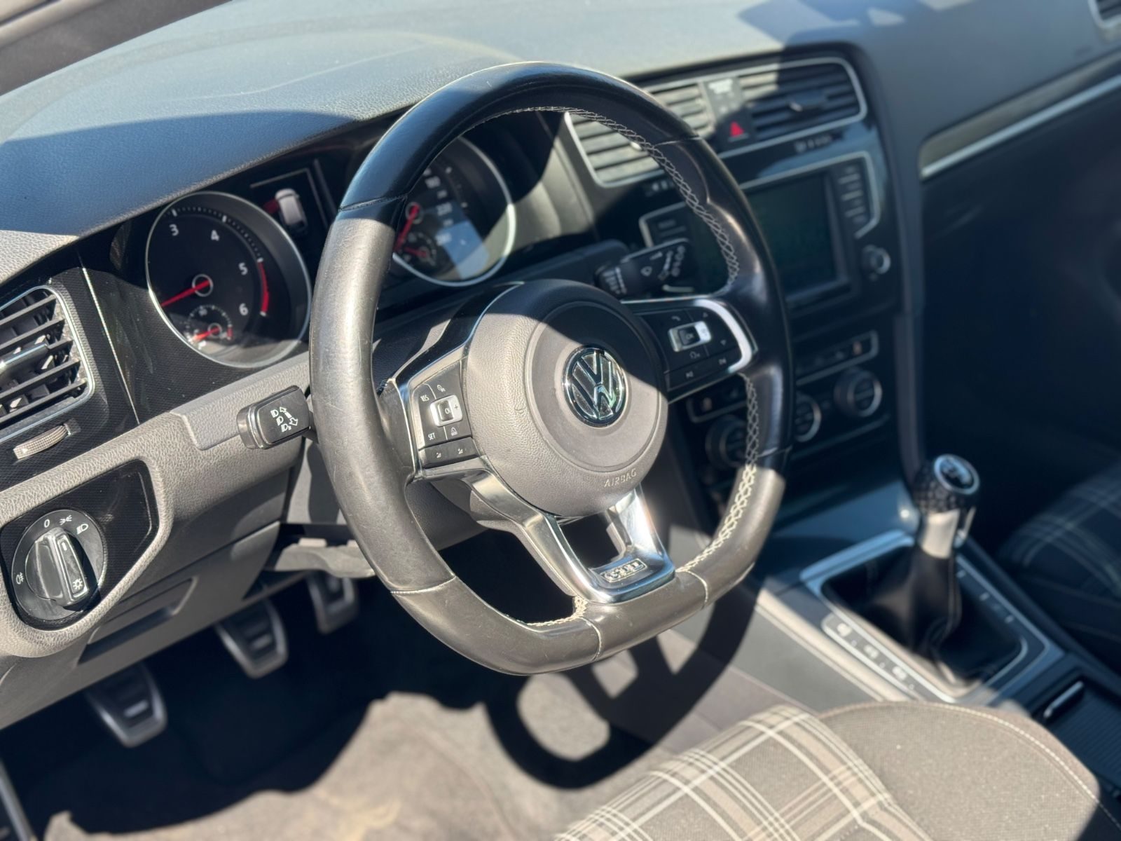 Volkswagen Golf – Bild 12
